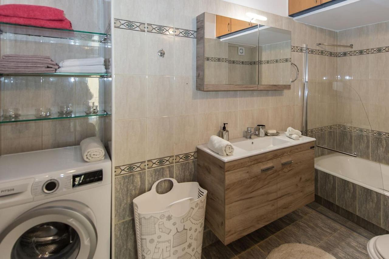 Thano'S Stylish Flat Just 150M To The Beach Faraí エクステリア 写真
